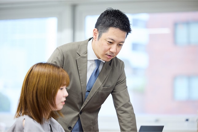 不動産営業部門